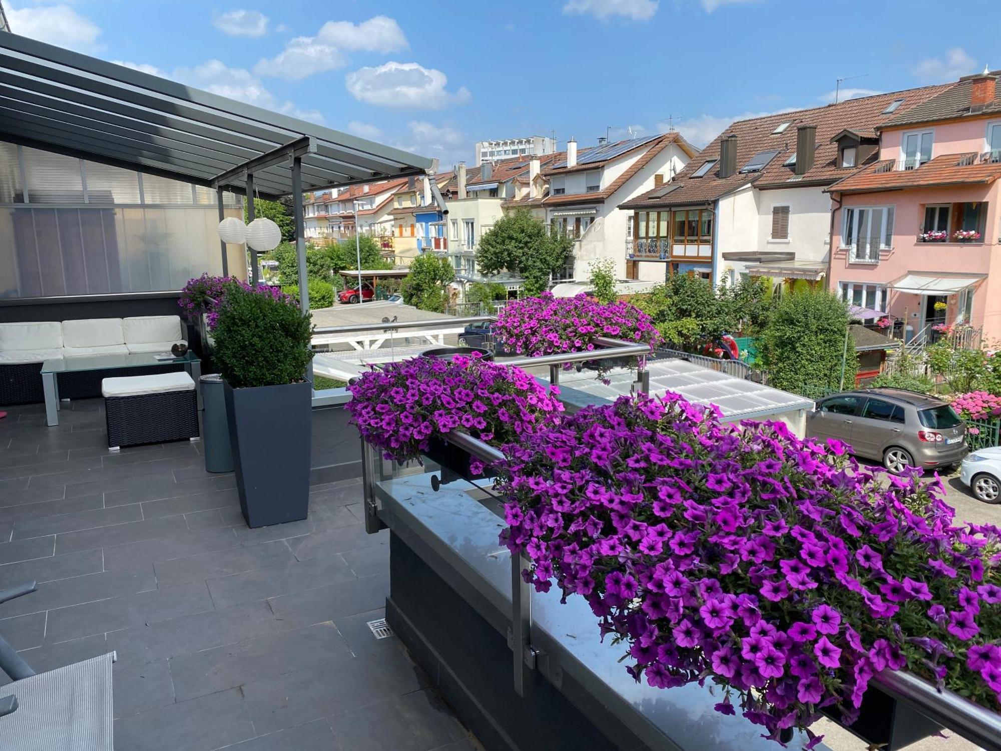 Guenstige Zimmer-Unterkunft Zimmer Mit Gemeinschaftsbad Lörrach Exteriör bild